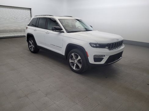 Used 2022 Jeep Grand Cherokee Limited 4xe AWD/4WD image 13