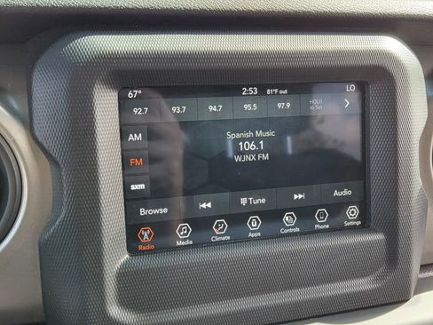 Used 2021 Jeep Wrangler Sport S image 25