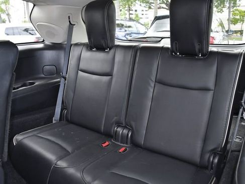Used 2019 INFINITI QX60 Luxe w/ Essential Package FWD image 23