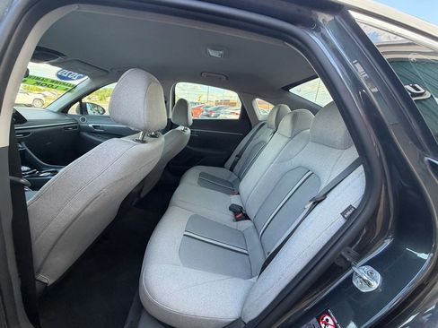 Used 2020 Hyundai Sonata SE w/ Cargo Package FWD image 11