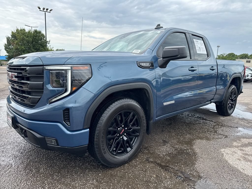Used 2026 GMC Sierra 1500 Elevation RWD image 3