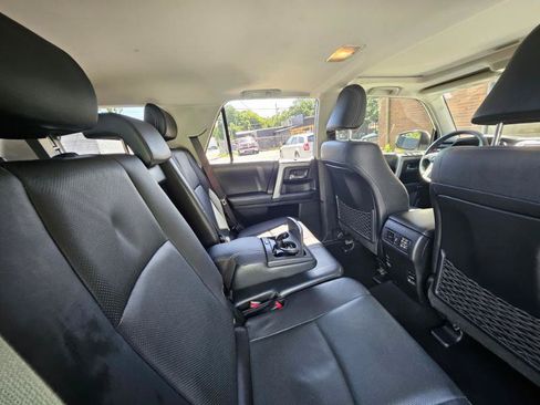 Used 2018 Toyota 4Runner Limited AWD/4WD image 83