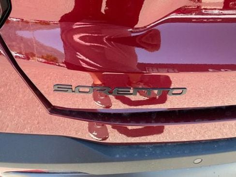 New 2025 Kia Sorento SX AWD/4WD image 10