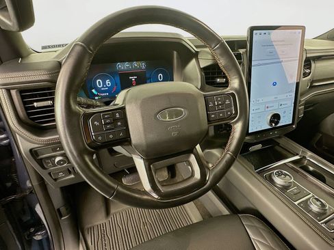 Used 2022 Ford Expedition Max Platinum AWD/4WD image 11