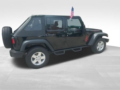 Used 2014 Jeep Wrangler Unlimited Rubicon w/ Connectivity Group AWD/4WD image 24