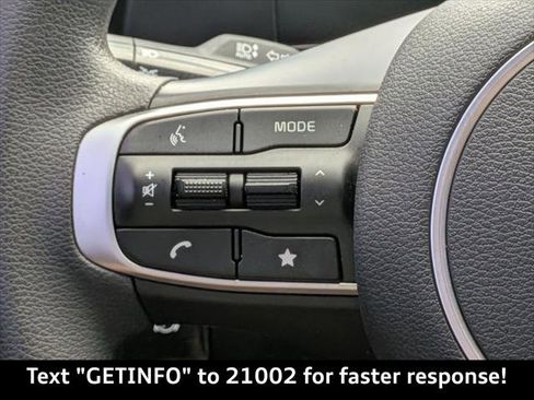 Used 2025 Kia Sportage LX FWD image 29