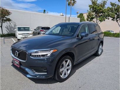Used 2022 Volvo XC90 T5 Momentum