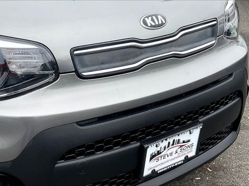 Used 2017 Kia Soul FWD image 31