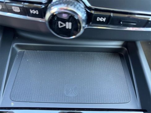 New 2026 Volvo XC60 B5 Plus w/ Protection Package Premier image 17