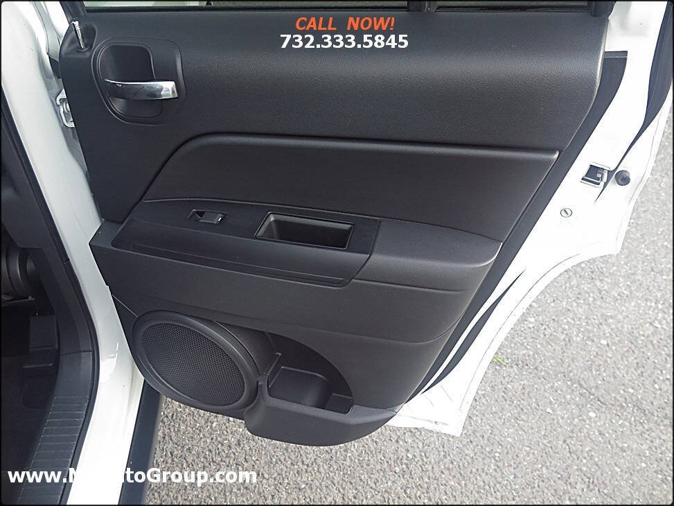 Used 2014 Jeep Patriot Sport w/ Power Value Group AWD/4WD image 19
