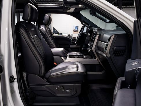 Used 2022 Ford F350 Platinum image 20