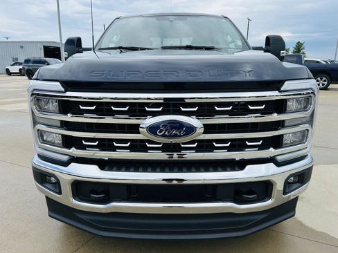 Used 2025 Ford F350 Lariat AWD/4WD image 37