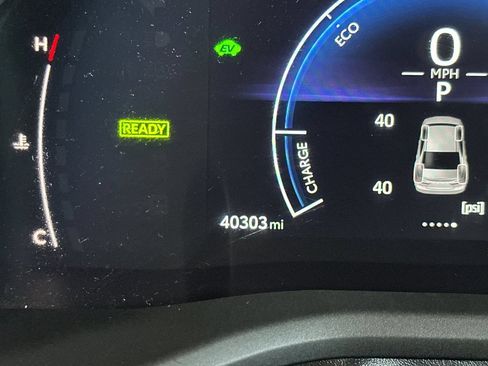 Used 2025 Toyota Camry LE FWD image 20