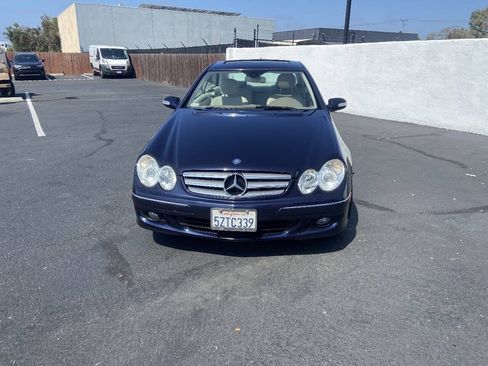 Used 2007 Mercedes-Benz CLK 350 Coupe image 4