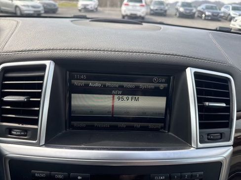 Used 2014 Mercedes-Benz GL 450 4MATIC image 20