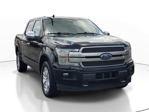 Used 2018 Ford F150 Platinum w/ Equipment Group 701A Luxury AWD/4WD image 2