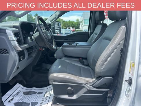 Used 2023 Ford F250 XL w/ XL Off-Road Package AWD/4WD image 2