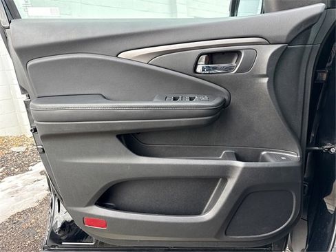 Used 2019 Honda Ridgeline Sport image 22