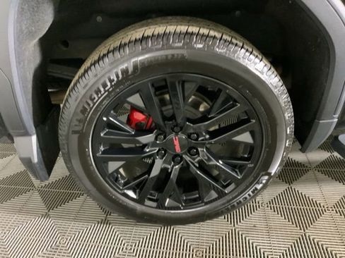 Used 2022 GMC Sierra 1500 Denali AWD/4WD image 12