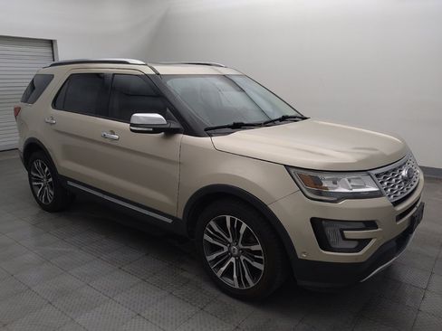 Used 2017 Ford Explorer Platinum AWD/4WD image 11
