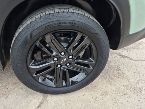 Used 2025 Chevrolet Trax ACTIV w/ Driver Confidence Package image 10