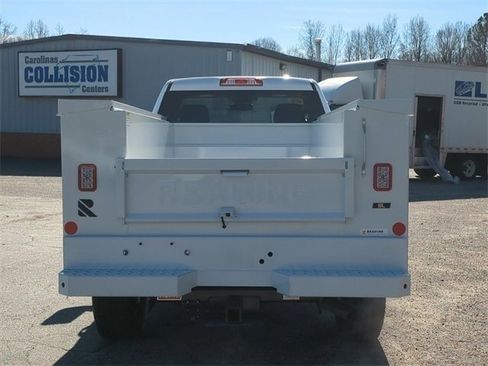 New 2024 GMC Sierra 3500 Pro w/ Convenience Package image 6