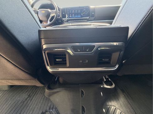 Used 2023 Chevrolet Silverado 1500 LTZ AWD/4WD image 31