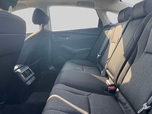 Used 2025 Honda Accord SE image 11