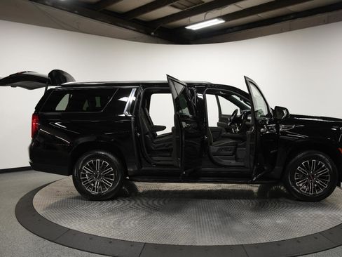 New 2026 GMC Yukon XL Elevation w/ Elevation Premium Package image 10