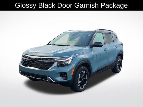 Used 2025 Kia Seltos S image 3