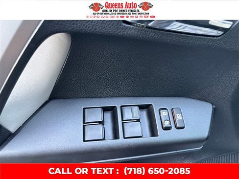 Used 2017 Toyota RAV4 XLE AWD/4WD image 43