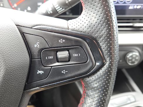 Used 2024 Chevrolet Trax RS w/ Driver Confidence Package image 26