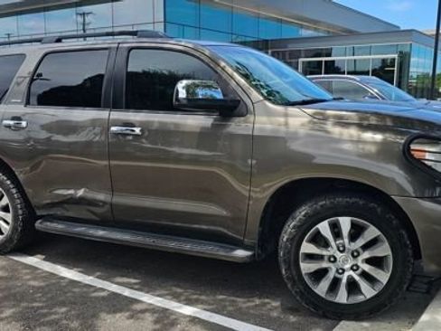 Used 2013 Toyota Sequoia Limited AWD/4WD image 1