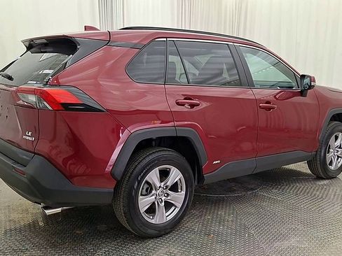 Certified 2022 Toyota RAV4 LE image 6