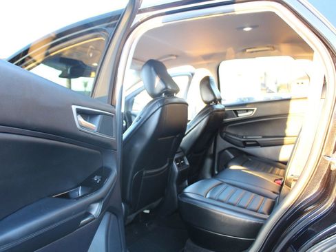 Used 2020 Ford Edge SEL AWD/4WD image 11
