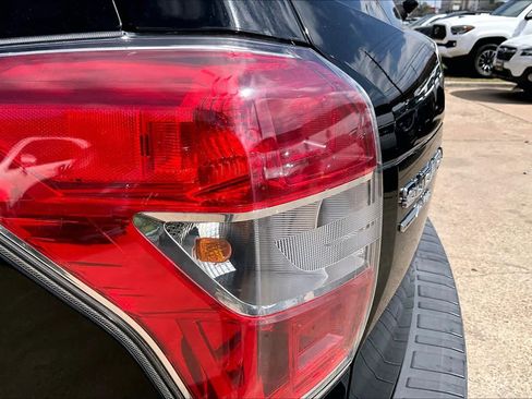 Used 2016 Subaru Forester 2.5i Limited w/ Protection Package #2 image 27