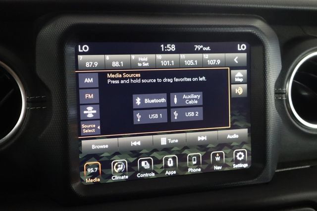 Used 2023 Jeep Wrangler Unlimited Sahara AWD/4WD image 29