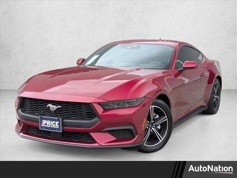 Used 2025 Ford Mustang Coupe image 1