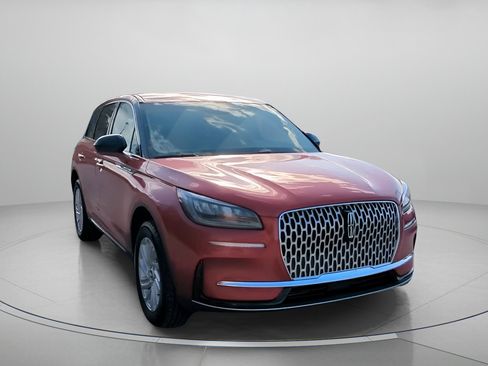 Used 2025 Lincoln Corsair FWD image 5