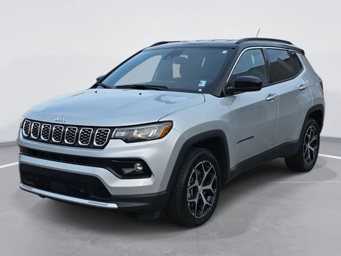 Used 2024 Jeep Compass Limited image 1