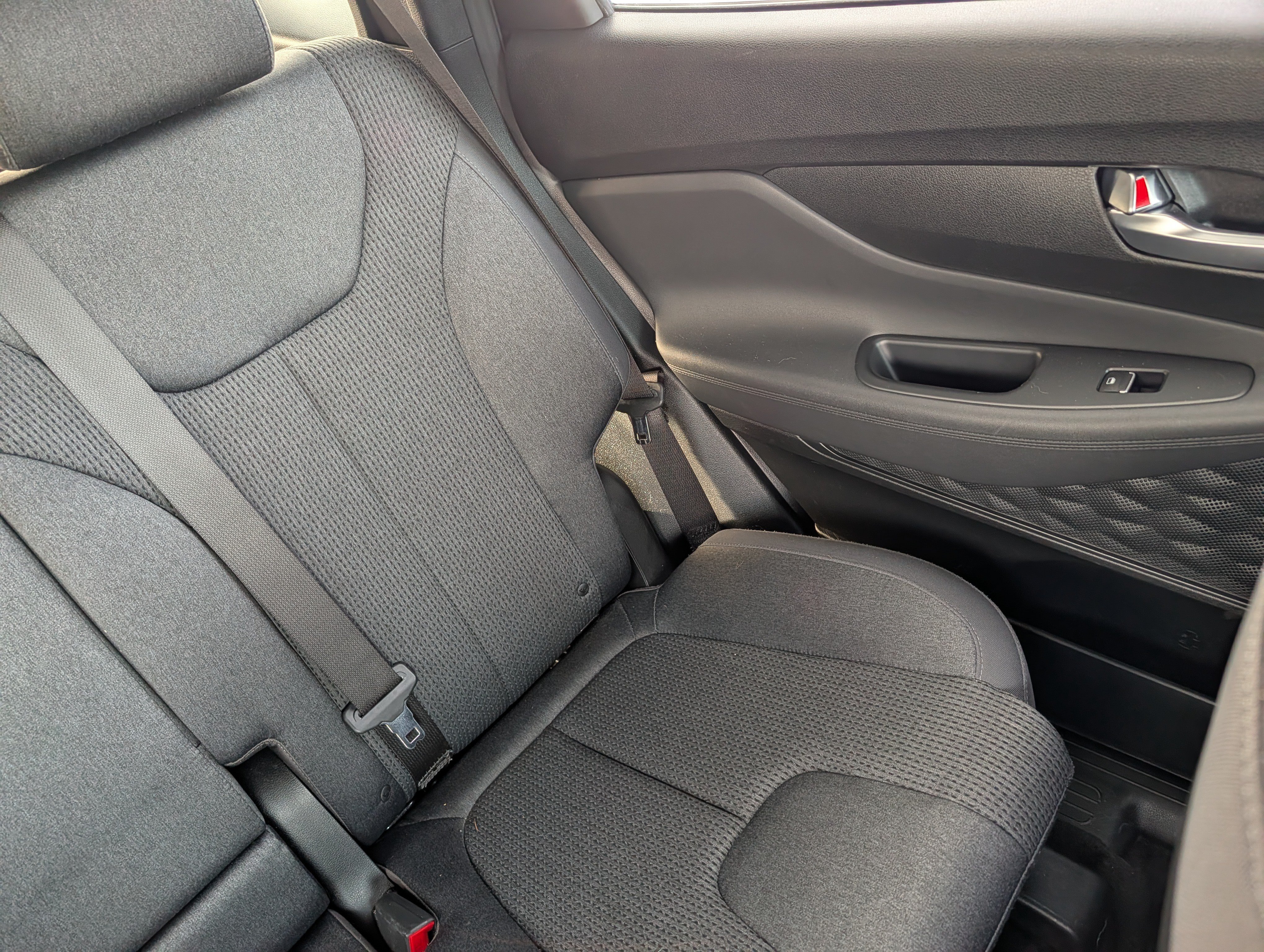 Used 2022 Hyundai Santa Fe SEL AWD/4WD image 14