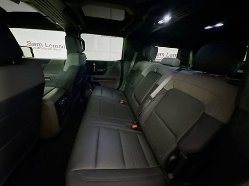 Used 2025 GMC Hummer EV 2X w/ Extreme Off-Road Package image 28