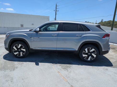 New 2026 Volkswagen Atlas Cross Sport SEL AWD/4WD image 7