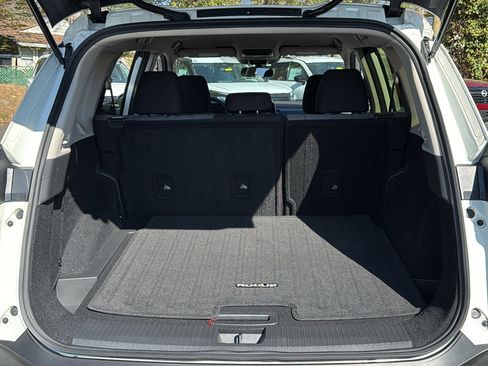 Certified 2023 Nissan Rogue SV AWD/4WD image 24