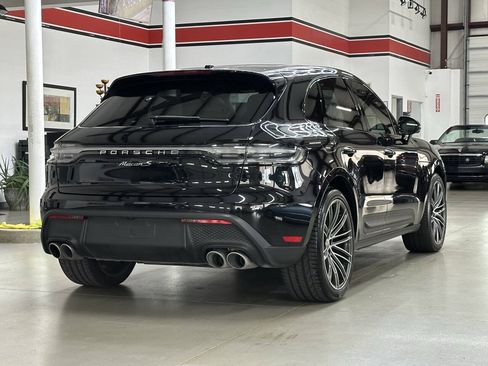 Used 2024 Porsche Macan S AWD/4WD image 2