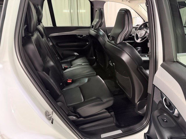 Used 2023 Volvo XC90 B5 Core w/ Protection Package Premier AWD/4WD image 11