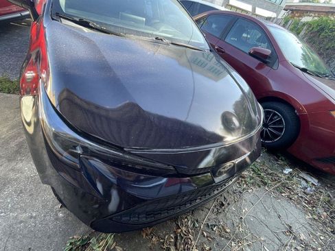 Used 2020 Toyota Corolla LE FWD image 16