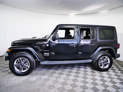 Used 2019 Jeep Wrangler Unlimited Sahara AWD/4WD image 6