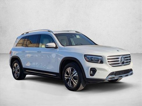 Certified 2025 Mercedes-Benz GLB 250 4MATIC image 2