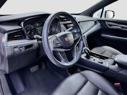 Used 2024 Cadillac XT5 Luxury FWD image 10